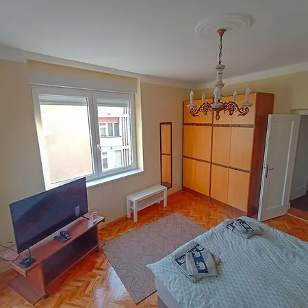 Διαμέρισμα Fontana Κρούσεβατς